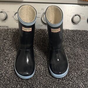 Hunter Kids Black and Blue Rain Boots